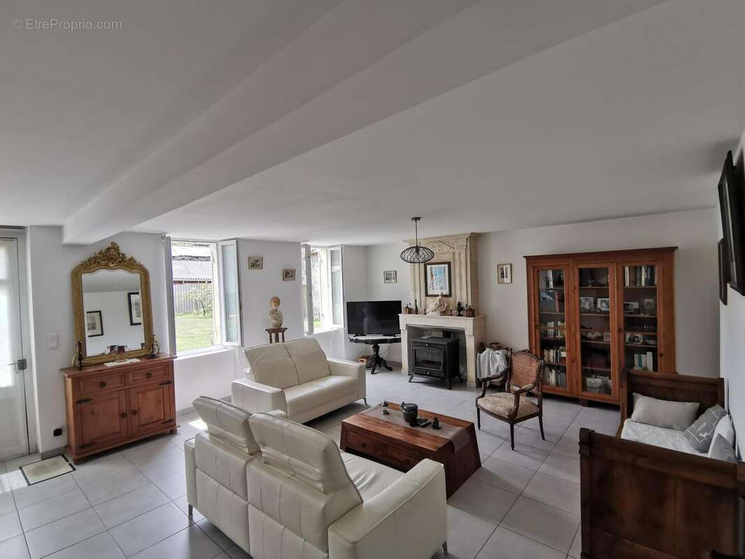 Photo 2 - Maison à REIGNAC