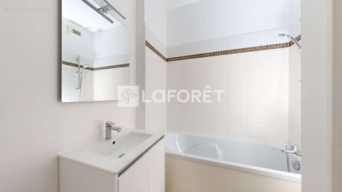 Appartement à NANTERRE