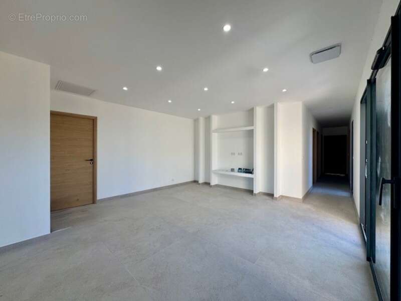 Maison à SAINT-MARTIN-DE-VALGALGUES