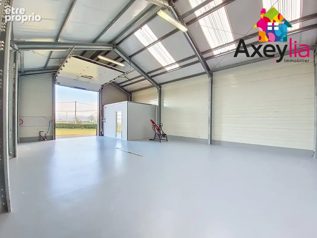 À vendre - briennon - local professionnel avec bureaux et entrepôt - photo 8
