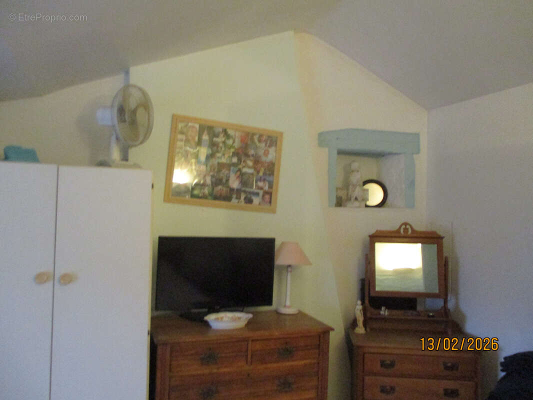 Ensemble immobilier de deux maisons. - photo 24