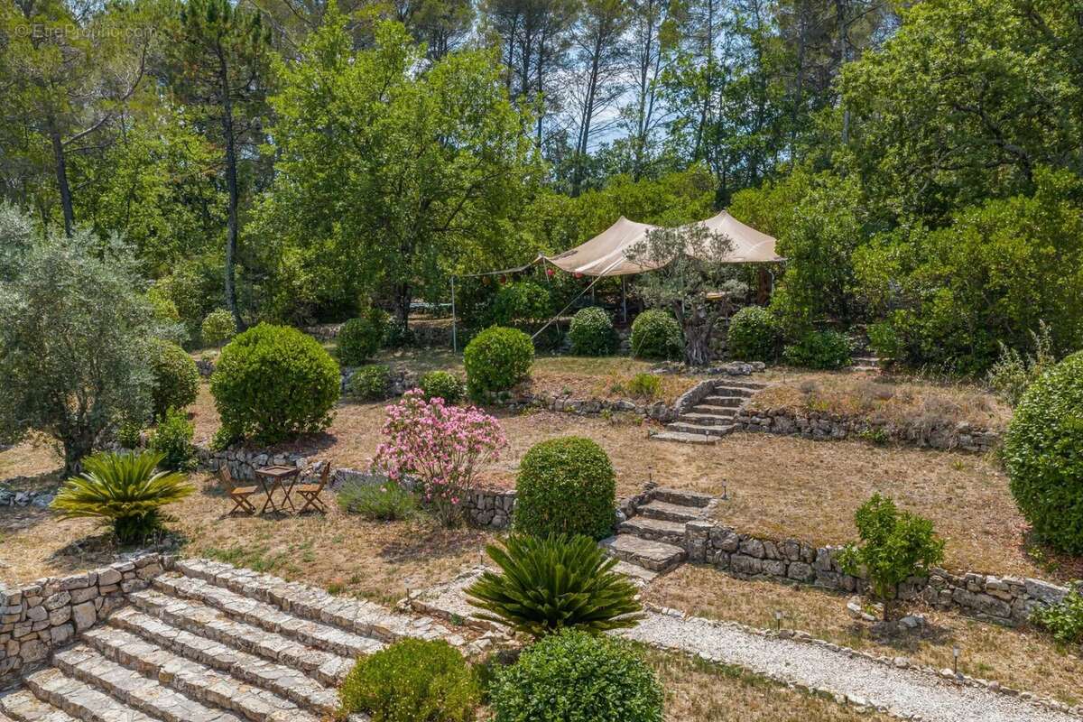 Villa d’exception à Tourrettes avec vue spectaculaire - photo 35