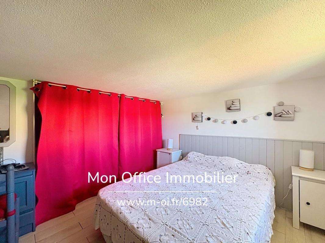 Référence : 6982-les - mazet duplex vue mer & collines avec terrasse & parking à cavalaire sur mer - photo 7