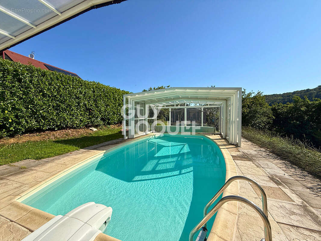 Maison à MISEREY-SALINES