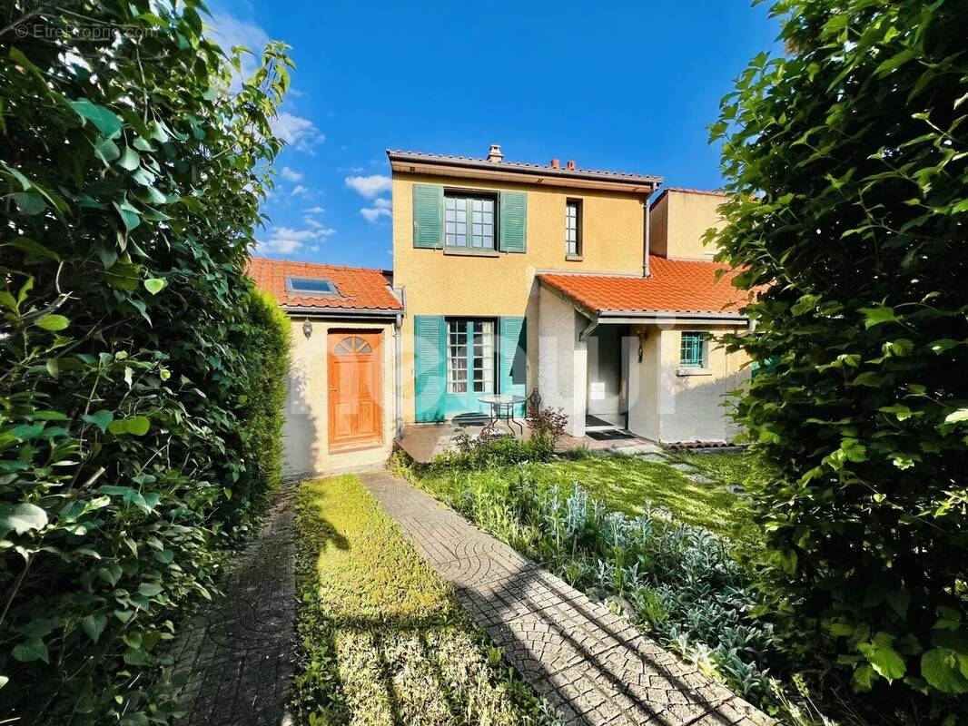 Maison à CHATELGUYON