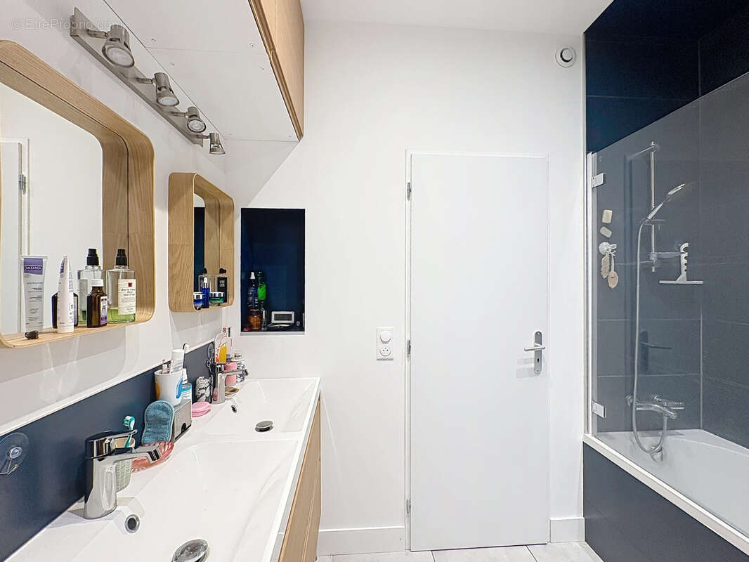 Montpellier Arceaux. Appartement en rez-de-jardin privatif avec 3 chambres & parking privé. - photo 14