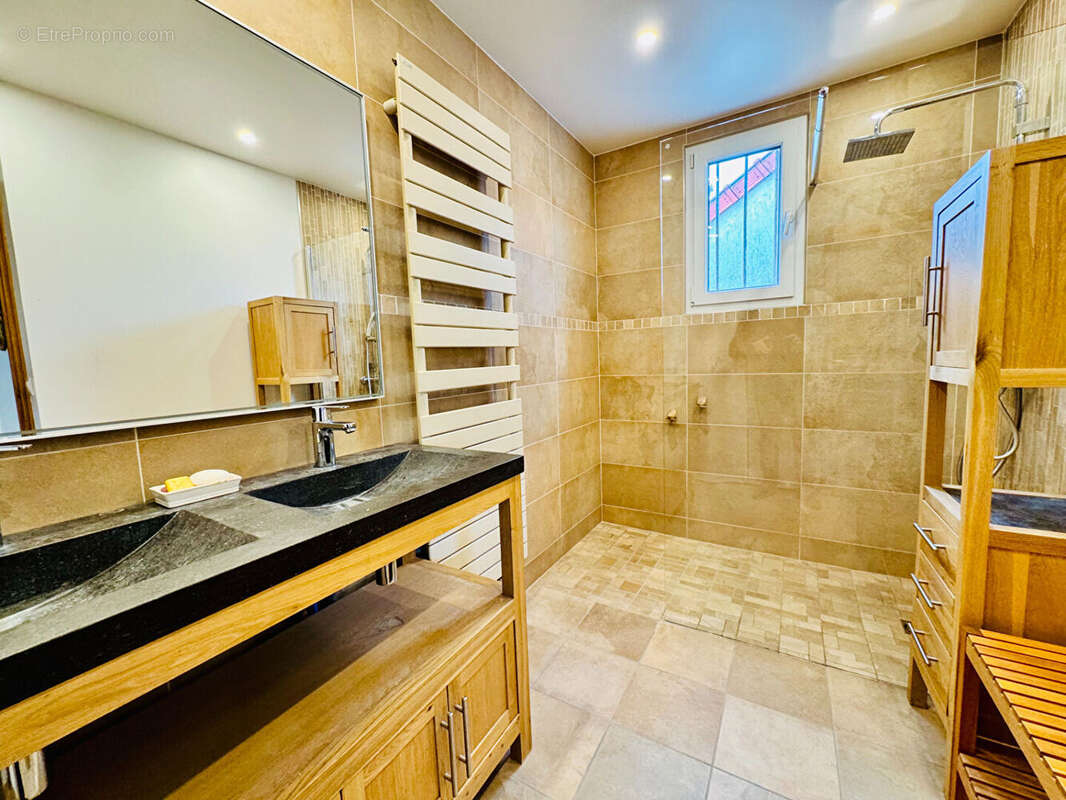 Maison à ATHIS-MONS