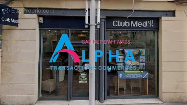 DROIT AU BAIL "Location" - boutique 70m² + stockage  - photo 3