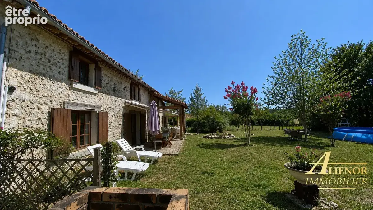 Propriété pierre avec gîte et dépendances - proche Brantôme, Quinsac 24530, - photo 10