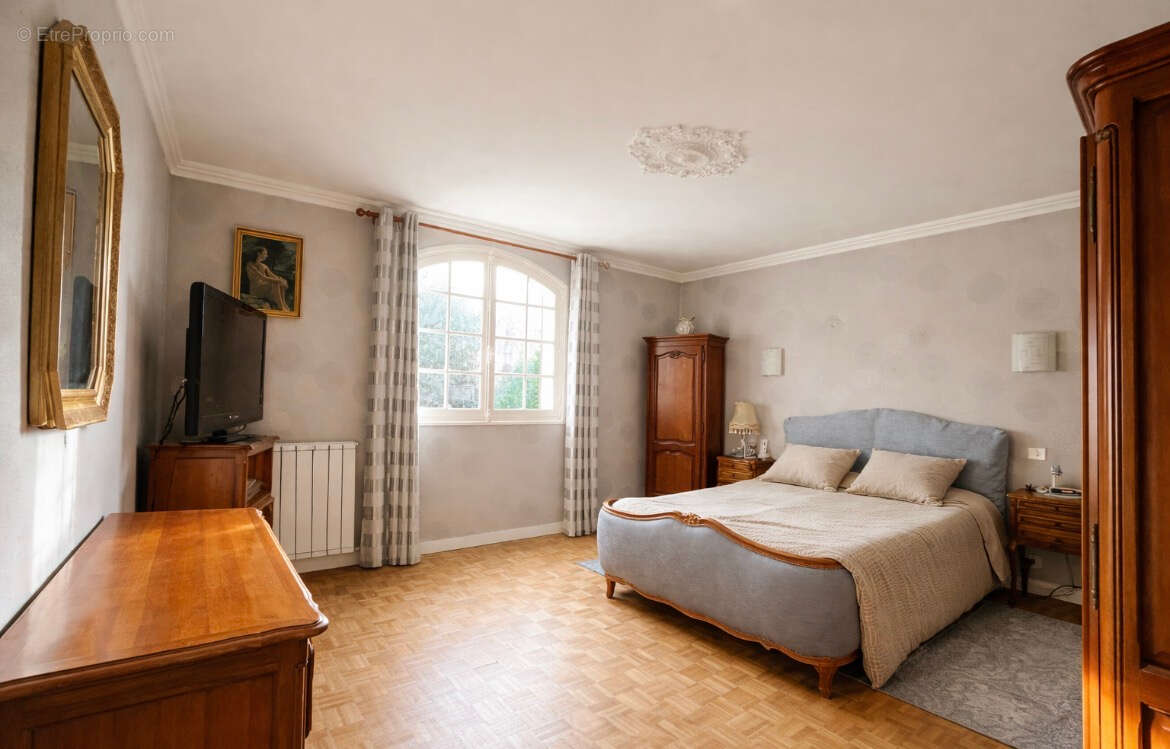 Maison : 6 pièce(s) 120 m²  + Véranda 26m² - photo 10