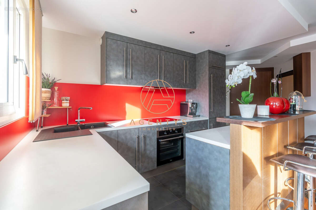 Appartement à LE PERREUX-SUR-MARNE