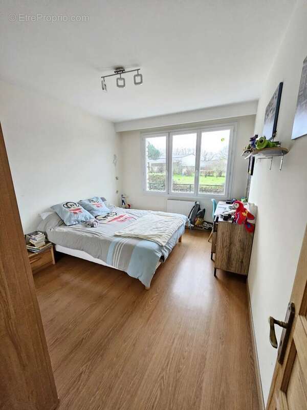 Maison à SAINT-MAIXENT-SUR-VIE