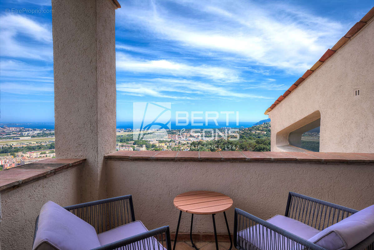 Maison à MANDELIEU-LA-NAPOULE