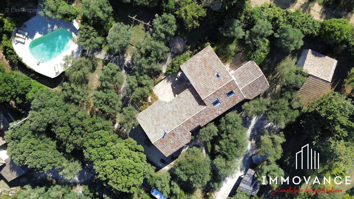 Maison à SAINT-MATHIEU-DE-TREVIERS