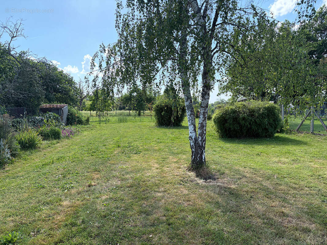 Maison à BESSINES-SUR-GARTEMPE