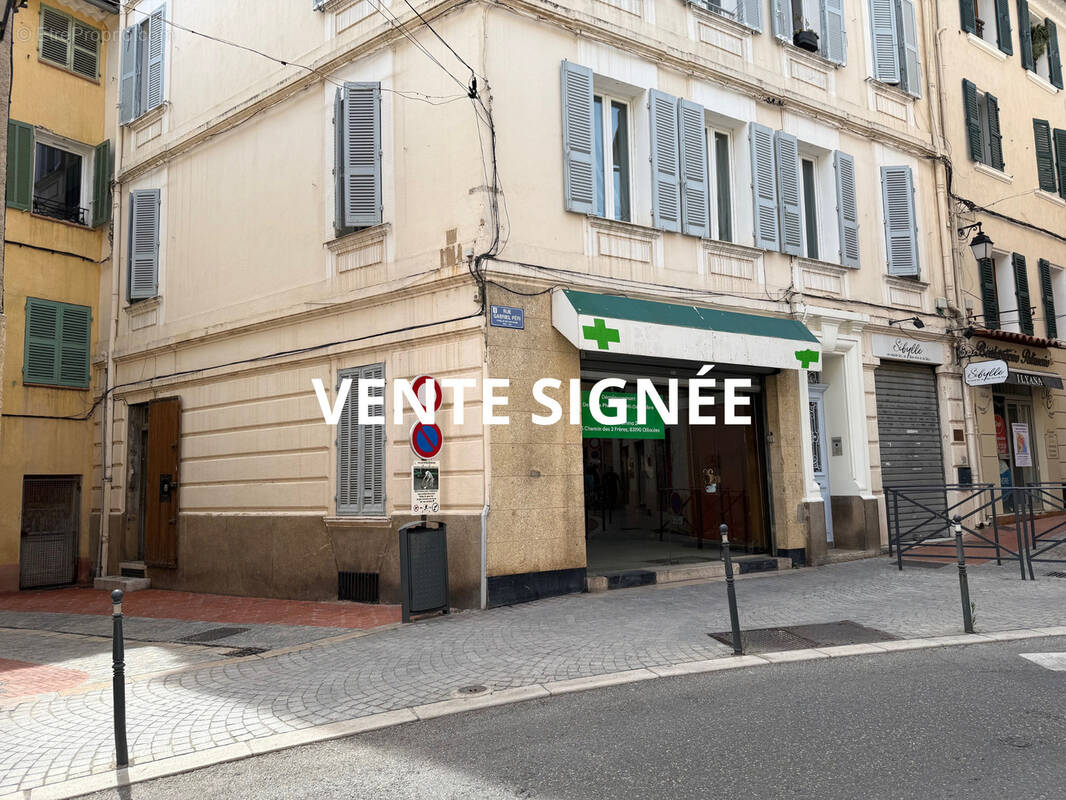 Commerce à OLLIOULES