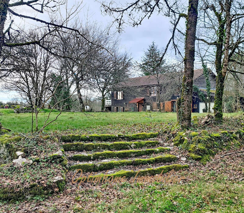 Maison à MAUROUX