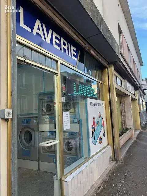 Photo Commerce à Montrouge au prix de 110 000€