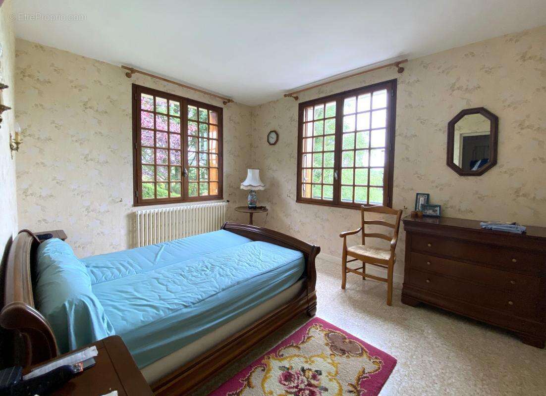 Maison à MOUSSEAUX-SUR-SEINE