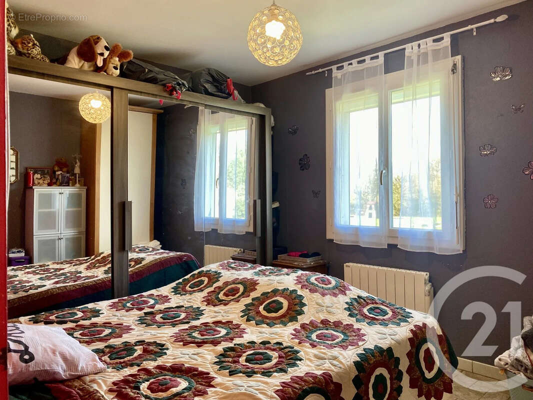 Maison à LA CELLE-SUR-LOIRE