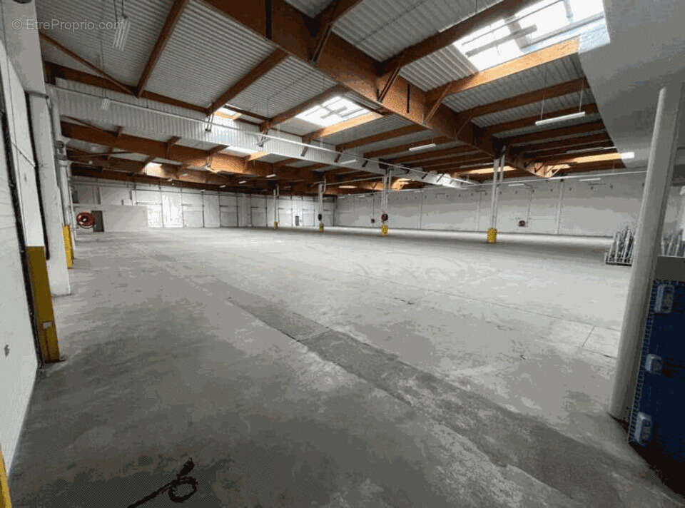 Autre à SAINT-QUENTIN-FALLAVIER