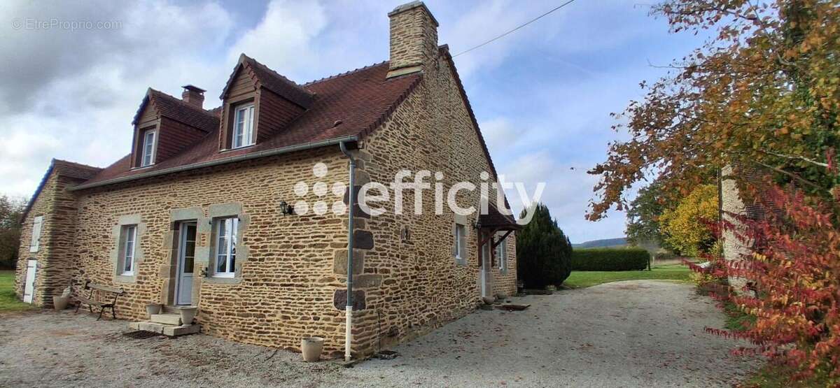 Maison à SAINT-DENIS-SUR-SARTHON