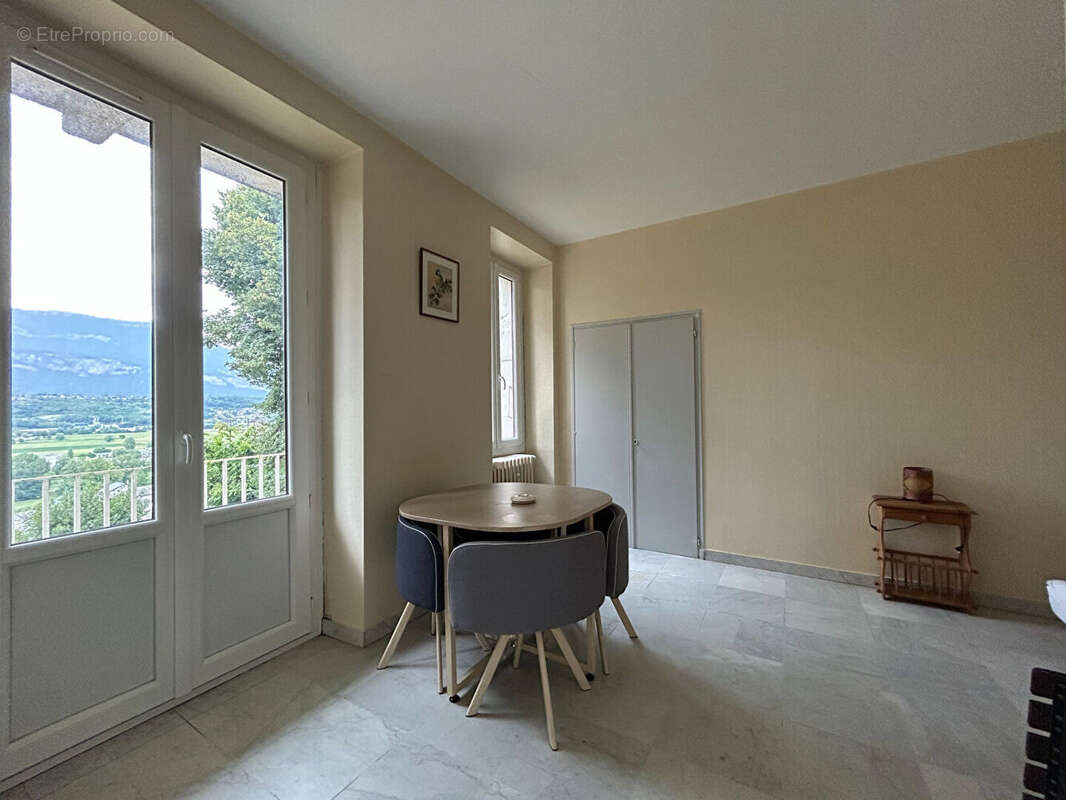 Appartement à LA MOTTE-SERVOLEX
