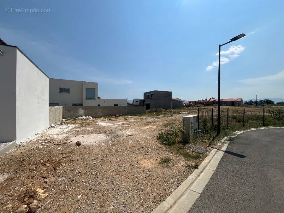 Terrain à POLLESTRES