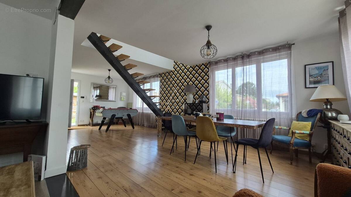 Maison à MERIGNAC