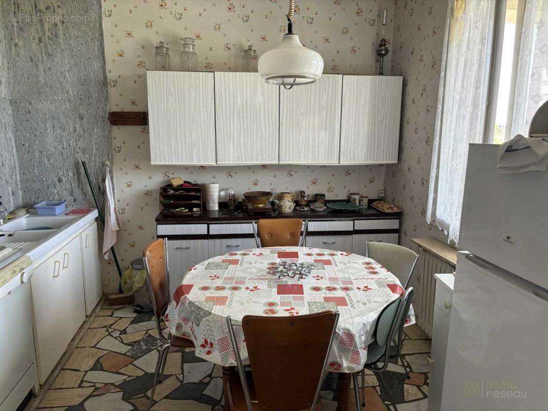 Maison à TOURNON-SAINT-MARTIN