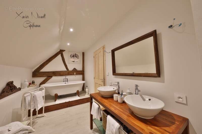 Maison à MONTPONT-EN-BRESSE