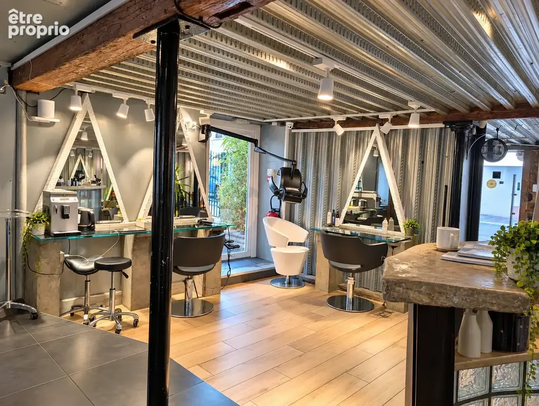 Mulhouse centre   fonds de commerce salon de coiffure   250 k€ de ca   zone piétonne   parking - photo 6