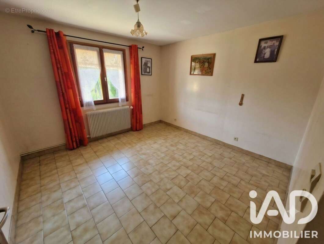 Maison 173 m² à Exideuil  - photo 9