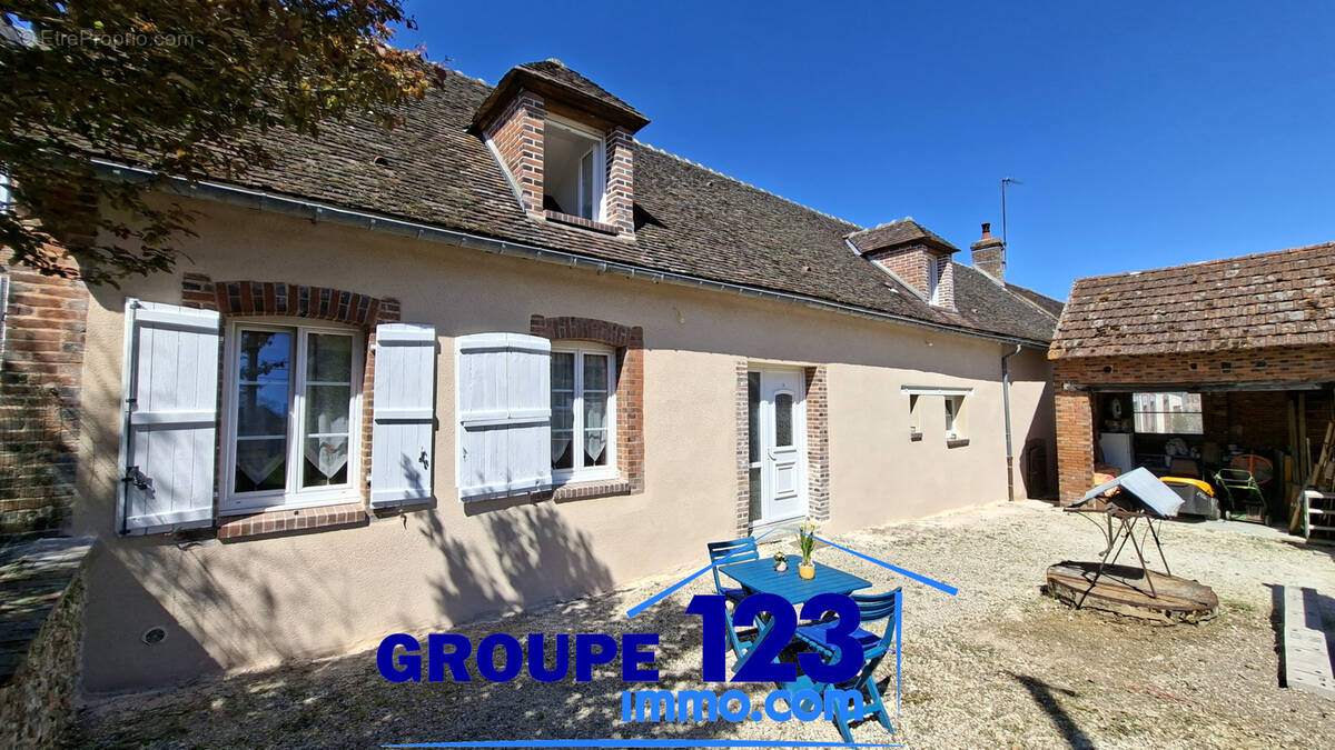 Maison à LES ORMES