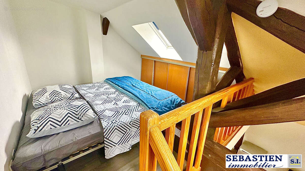 Chambre mezzanine - Appartement à TROYES