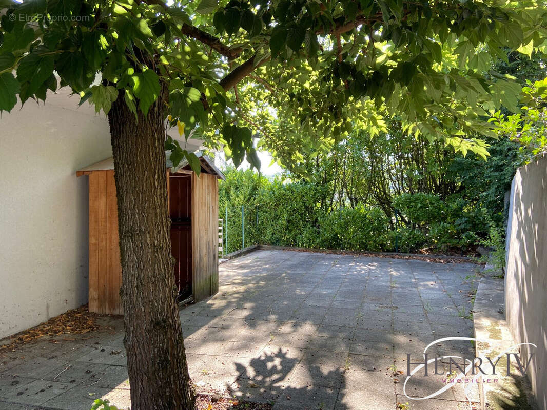 Appartement à MONTCHABOUD