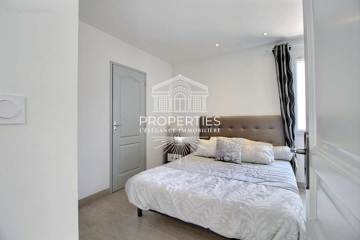 Bormes - maison 88m² + dépendance 20m² - 3 chambres - piscine - photo 6