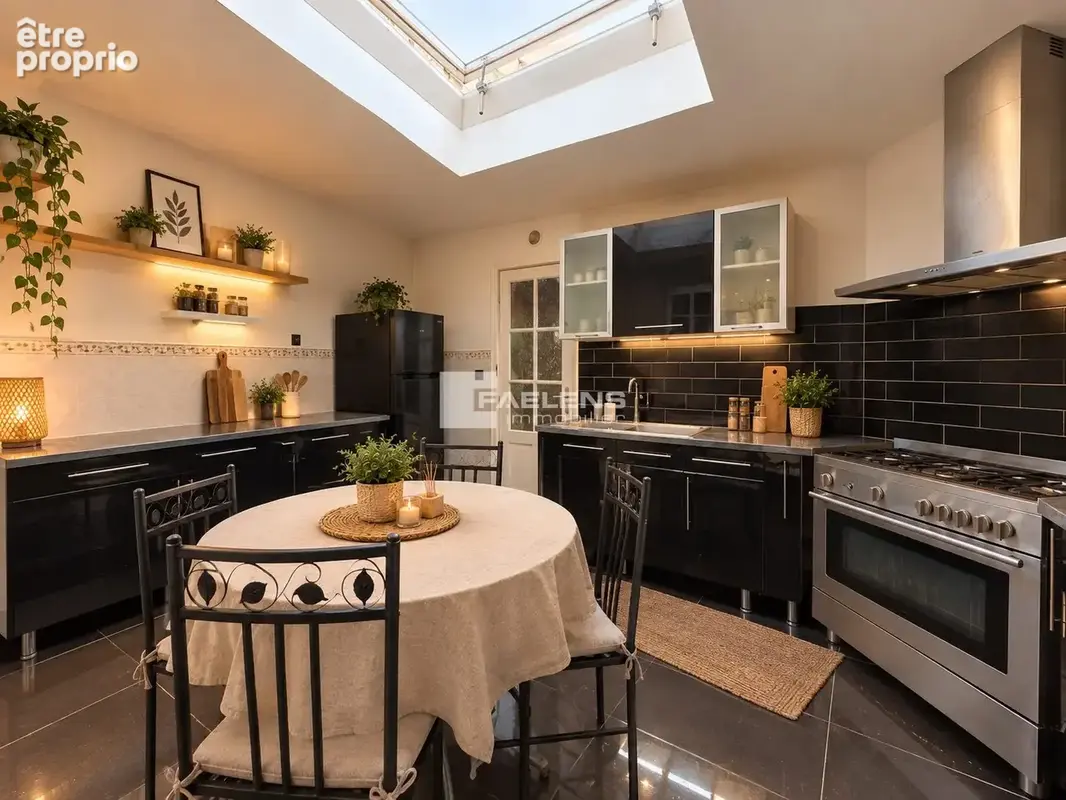 Maison 6 pièces 110 m² à vendre à Lille (59000) - photo 7