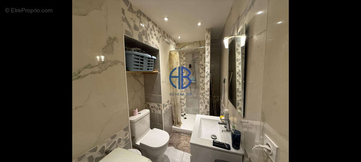 Appartement à LA MURETTE