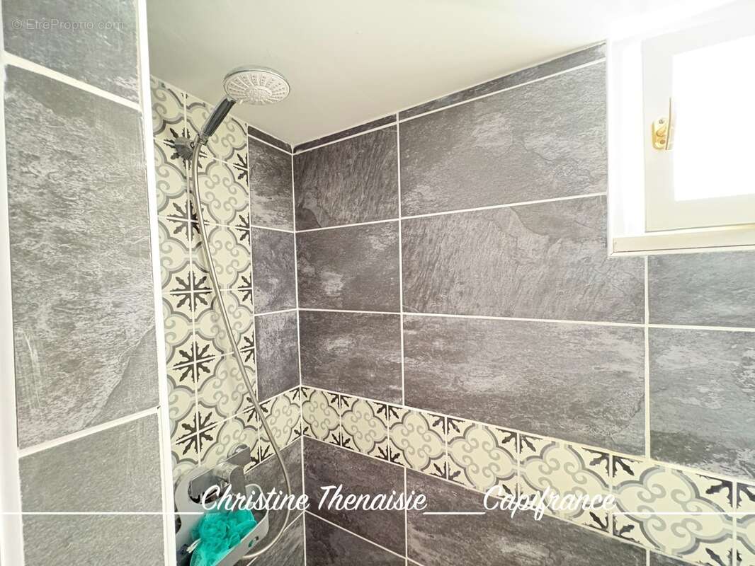 Maison à vendre 5 chambres - 2 salles d'eau - 2 wc - Garage - Terrain - Quartier Dix Ecus/Valentin Saint Hilaire de Riez, à la l - photo 8