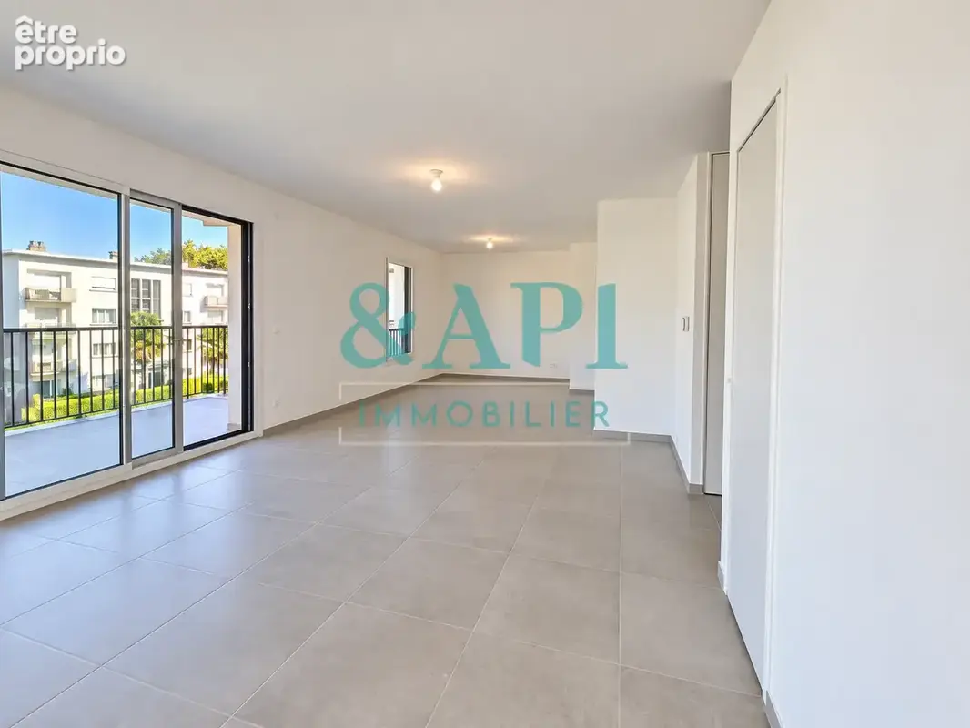 Evian les bains dans un cadre exceptionnel face lac un appartement t4 avec terrasse - photo 6