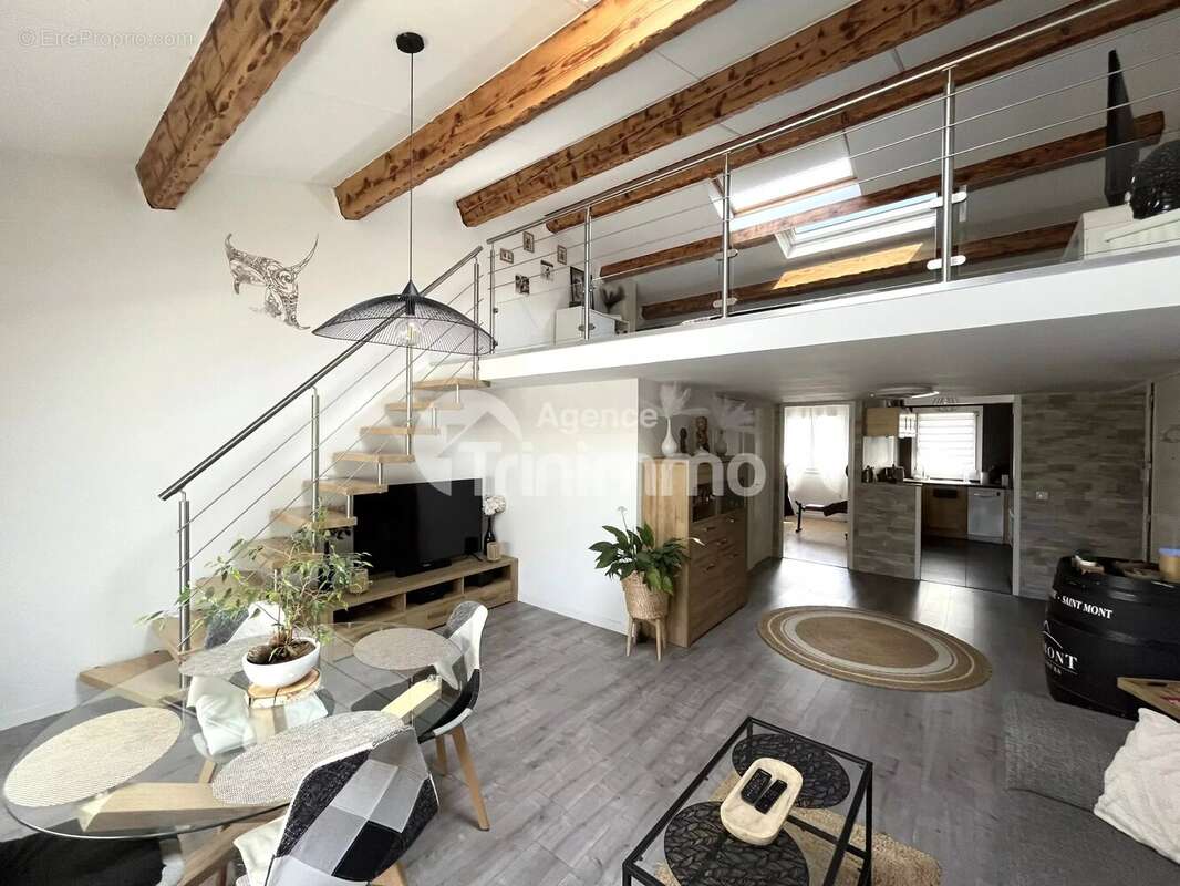 Vente appartement 3-4 pièces La Trinité - photo 2