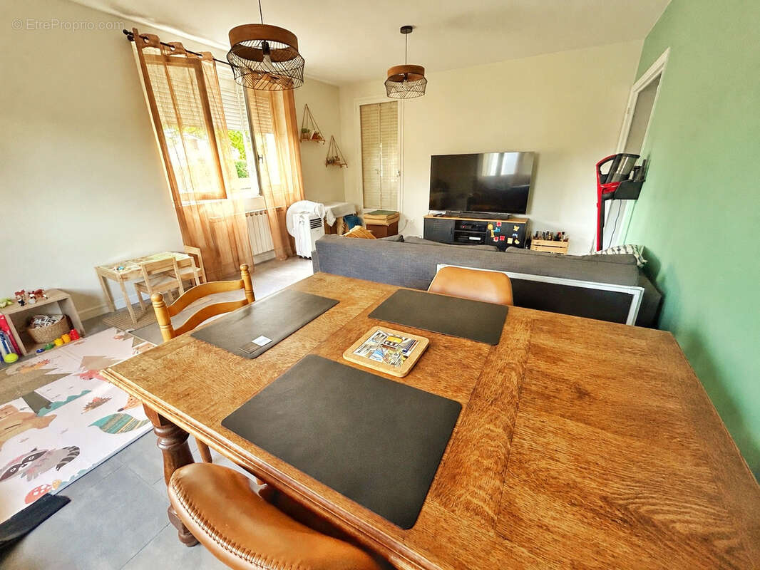 Appartement T3 - Résidence sécurisée - Centre Grigny - photo 2