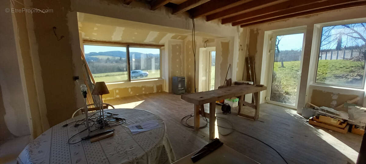 Maison à BOSMOREAU-LES-MINES