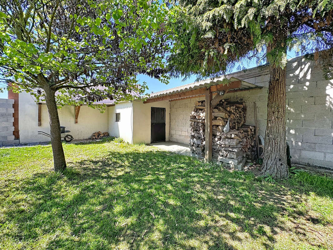 Maison à PARAY-VIEILLE-POSTE
