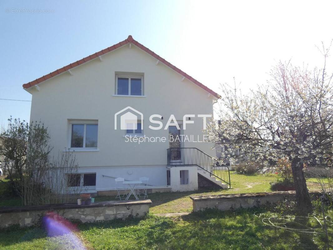 Photo 1 - Maison à CHATELLERAULT