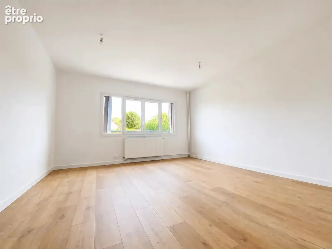 Appartement à LE PLESSIS-TREVISE