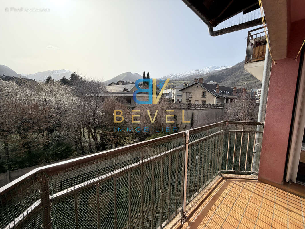 Appartement à SAINT-JEAN-DE-MAURIENNE