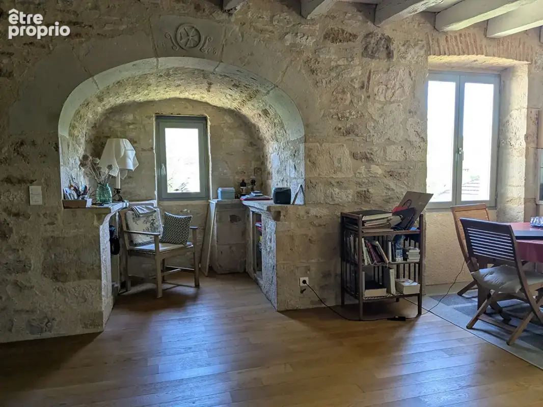 Maison en pierre avec dépendance - photo 8
