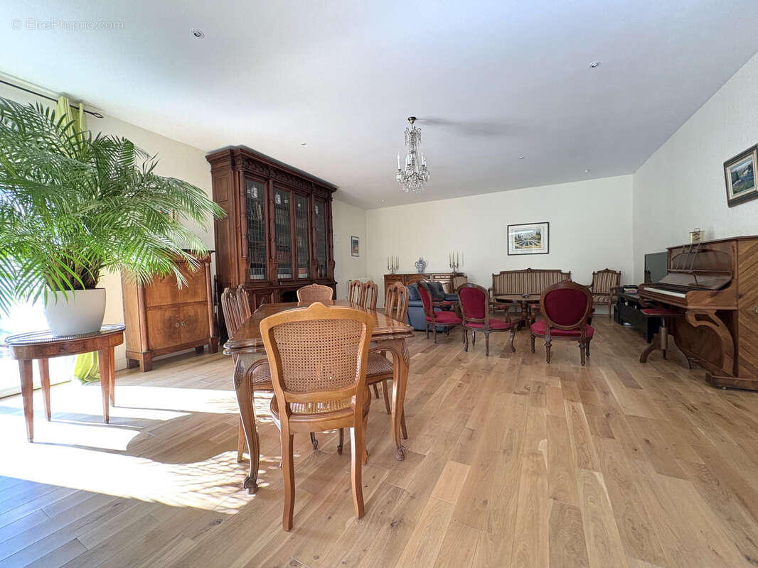 Maison à SAINT-GERMAIN-AU-MONT-D&#039;OR